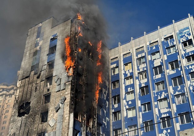 РФ атакувала Одесу: під ударом опинилося людне місце (оновлено)