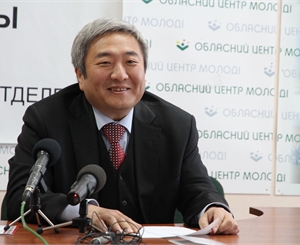 Александр Син рассказал, как надо с "политическим экстремизмом" бороться.
Фото vgorode.ua