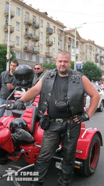Состоялся парад байкеров. 