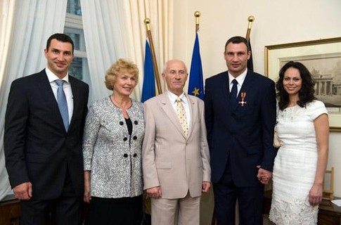 Семья Кличко достойно встретила безвременную потерю. Фото с сайта klitschkofans.livejournal.com