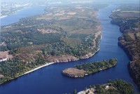 Запорожцы обеспокоены тем, что крест снесли.  Фото zoda.gov.ua