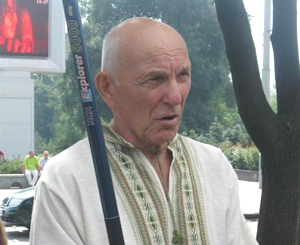 Анатолий считает, что в Запорожье ничего хорошего не произошло. Фото vgorode.ua