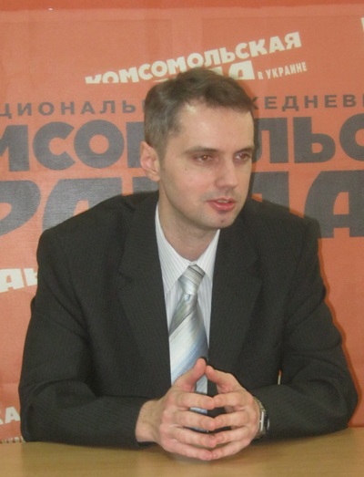 Андрей Вертегел рассказал, почему вакцинация необходима. Фото Vgorode.ua.