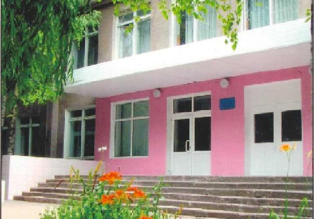 Одесская гимназия №8. Адрес Одесская гимназия №8 - ул. Ицхака Рабина, 8 ...