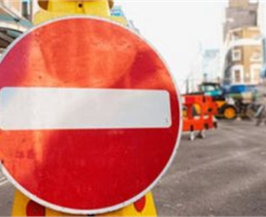 В понедельник перекроют проспект.