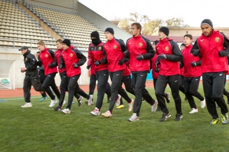 Запорожцы отправились в Анталию. Фото fcmetalurg.com