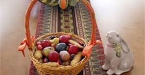 Вы еще успеете наведаться в церковь и освятить пасхальную корзинку! Поторопитесь! Фото с сайта www.sxc.hu