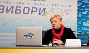 Светлана Фабрикант: Необходимо приложить максимум усилий для того, чтобы не допустить фальсификаций результатов парламентских выборов. Фото с сайта Партии регионов