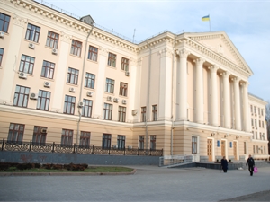 В муниципалитетах также решили экономить.