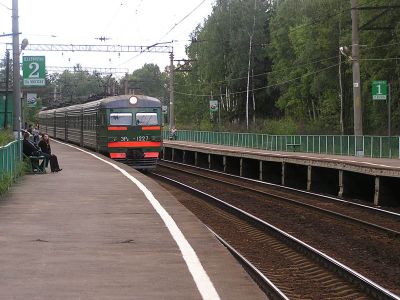Электрички изменят ход следования.
Фото с сайта Веб-сайт, на котором размещено это изображение news.allcrimea.net