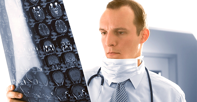 Врача можно выбрать в интернете. Фото с сайта <a href="http://www.burke-eisner.com/practice-areas/medical-malpractice.html">burke-eisner.com</a>.