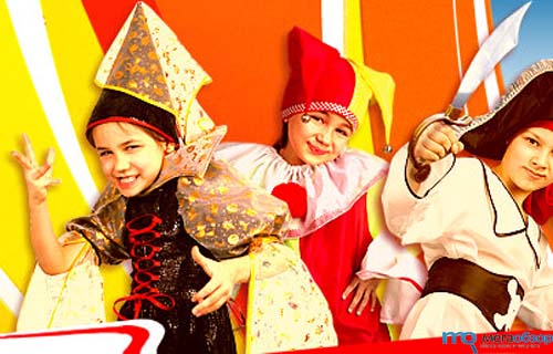 Карнавальный костюм конфетки для девочки