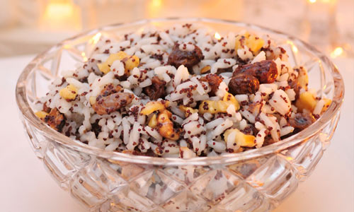 Рождественская кутья из риса с изюмом, медом, орехами