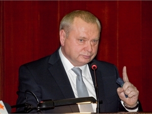 Александр Пеклушенко покинул здание ОГА.  Фото: архив КП