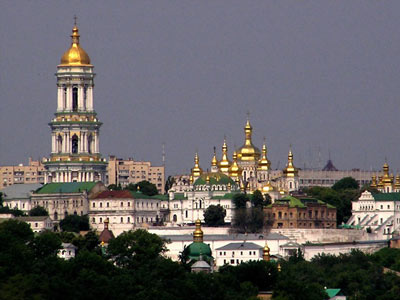 Церковь недовольная действиями правительства. Митинговать собираются три дня.
Фото с сайта churchinkiev.com.ua