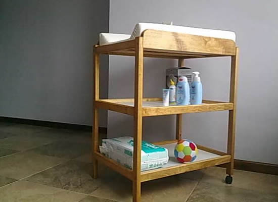 Стол пеленальный мм020. Пеленальный столик встроенный в шкаф. Пеленальная доска на пеленальный стол. Подвесной пеленальный столик. Пеленальный столик в разложенном состоянии.