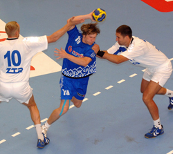 Запорожцы одержали уверенную победу
Фото http://cms.eurohandball.com