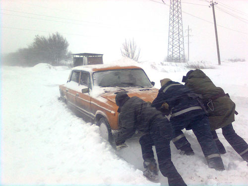 Дороги чистить будет некому?
Фото http://static.liga.net