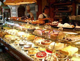 Часть продуктов, проверенных СЭС имеют отклонение от нормы
Фото http://mezh.info