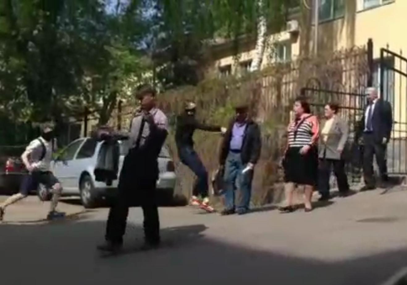 Скриншот из видео