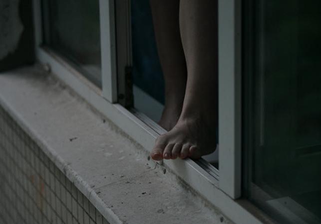 В Кыргызстане пьяная девушка, попавшая в ДТП, не устояла на ногах