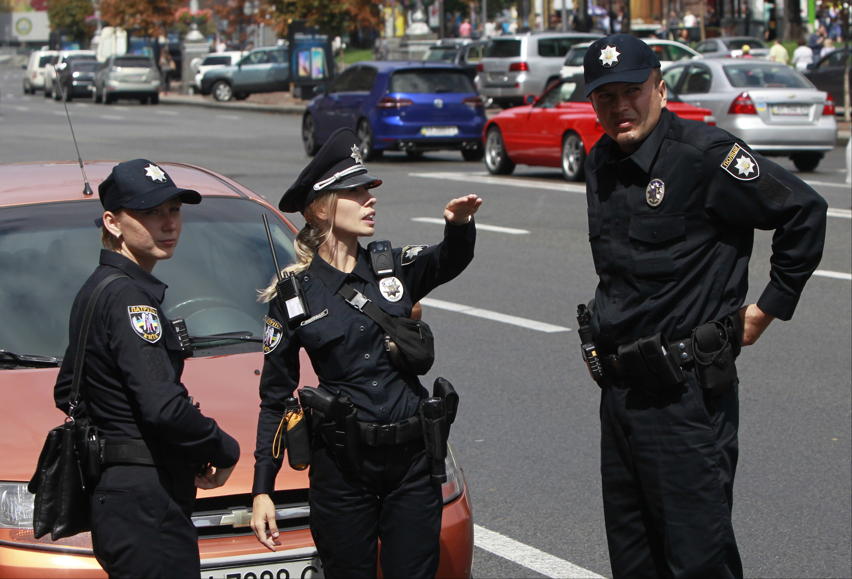 Полиция 2014. Украинская полиция. Патрульная полиция. Украинские полицейские. Новая украинская полиция.