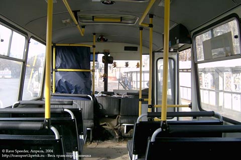 Впереди ездить можно, но очень осторожно.
Фото с сайта transport.lipetsk.ru