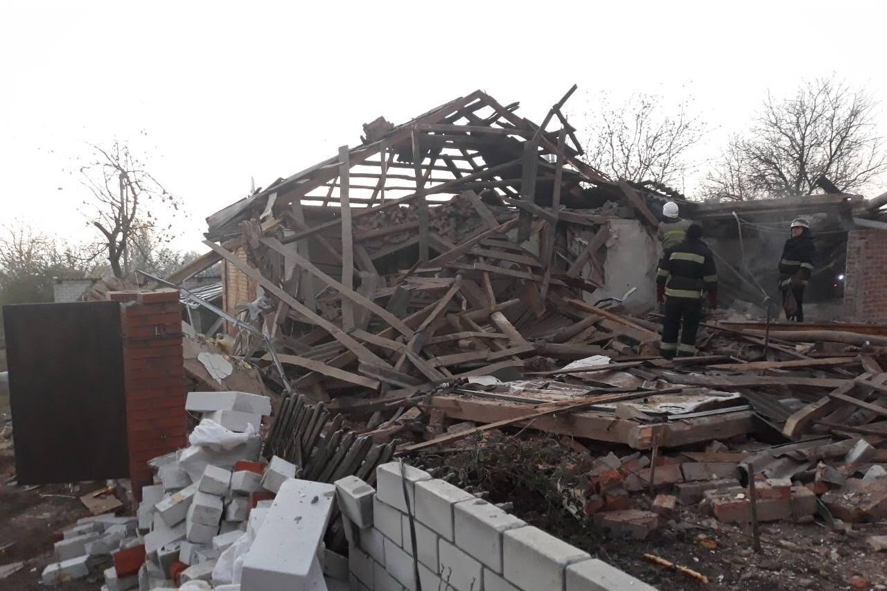 Под Харьковом взорвался дом, есть пострадавший (фото, видео) - Харьков  Vgorode.ua