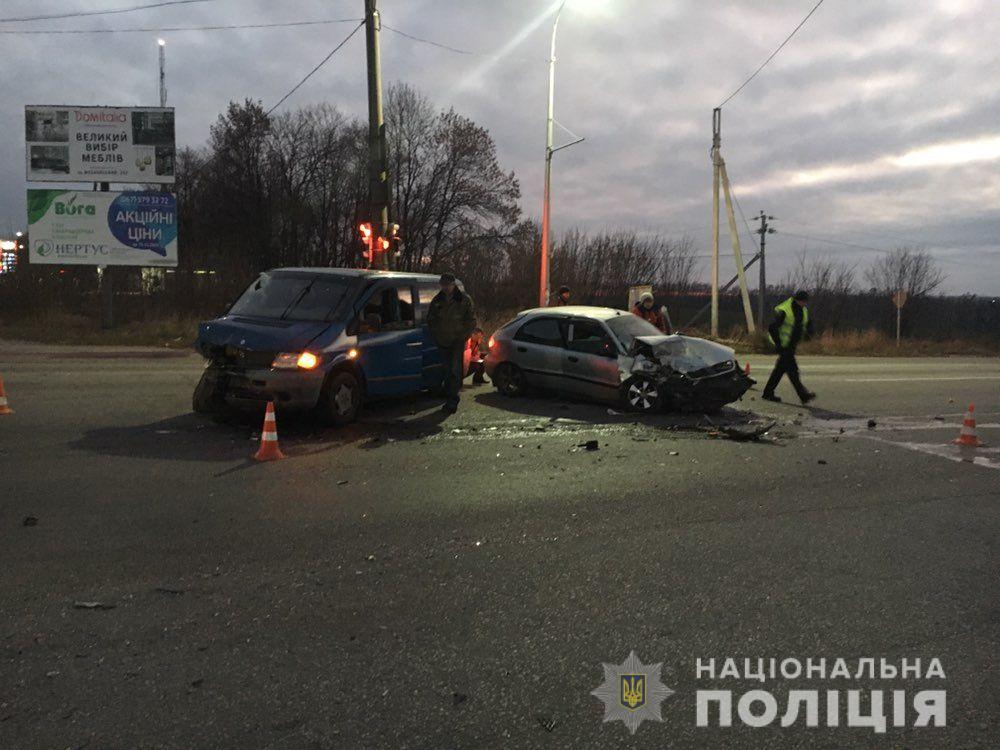 Smertelnoe Dtp V Harkove 23 11 2018 Na Okruzhnoj Stolknulis Legkovushki Foto Harkov Vgorode Ua