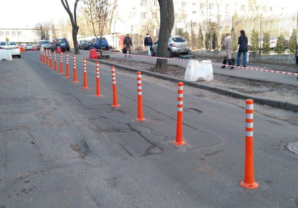 По улице Смоленской в Киеве установили ограничители движения - Киев ...