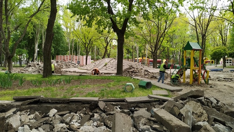 В Заводском районе реконструируют сквер. фото: пресс-служба мэрии