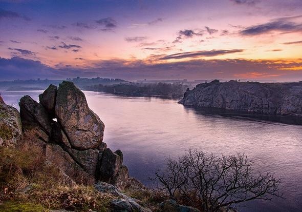 На пляже Хортицы начались строительные работы. Фото: Игорь Лавров