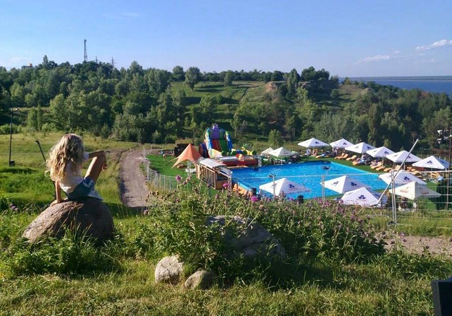 В Вышгороде возник скандал вокруг аквапарка "ВышГора". Фото: fb.com/vishgora
