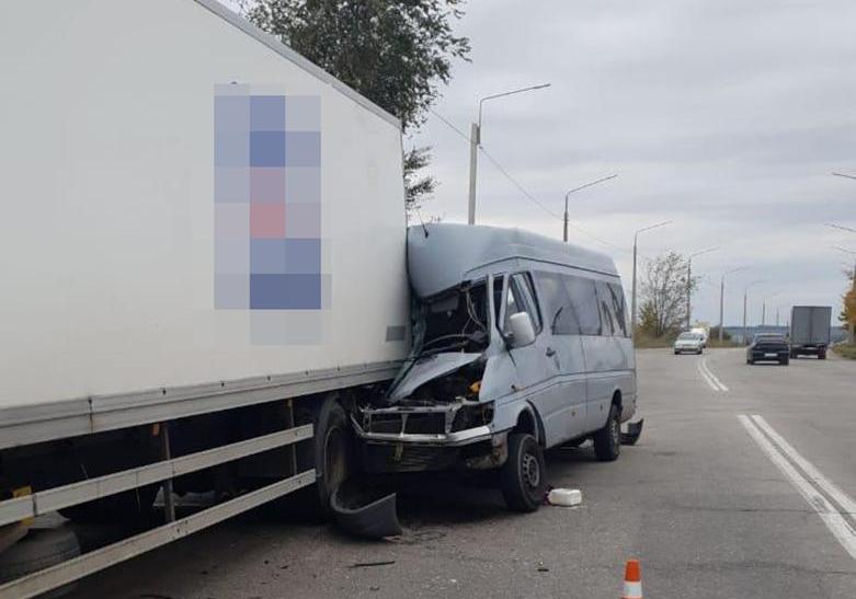 На Бабурке жуткое ДТП. Фото: Нацполиция