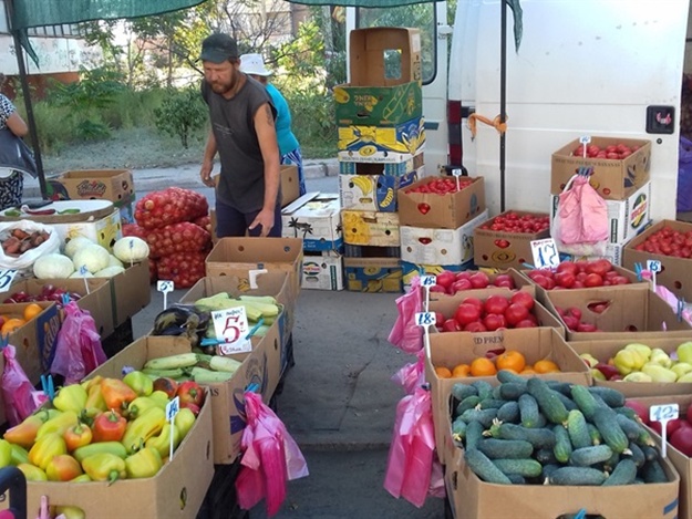 Как в Запорожье будут бороться со стихийным рынком возле цирка / Фото: горсовет