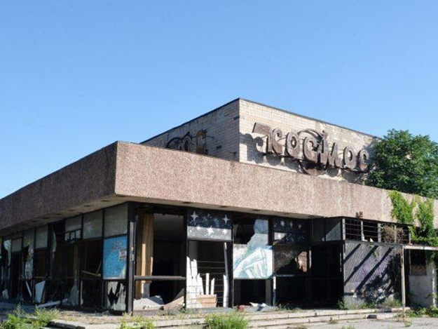 В Запорожье реконструируют кинотеатр "Космос". Фото: "Актуально"