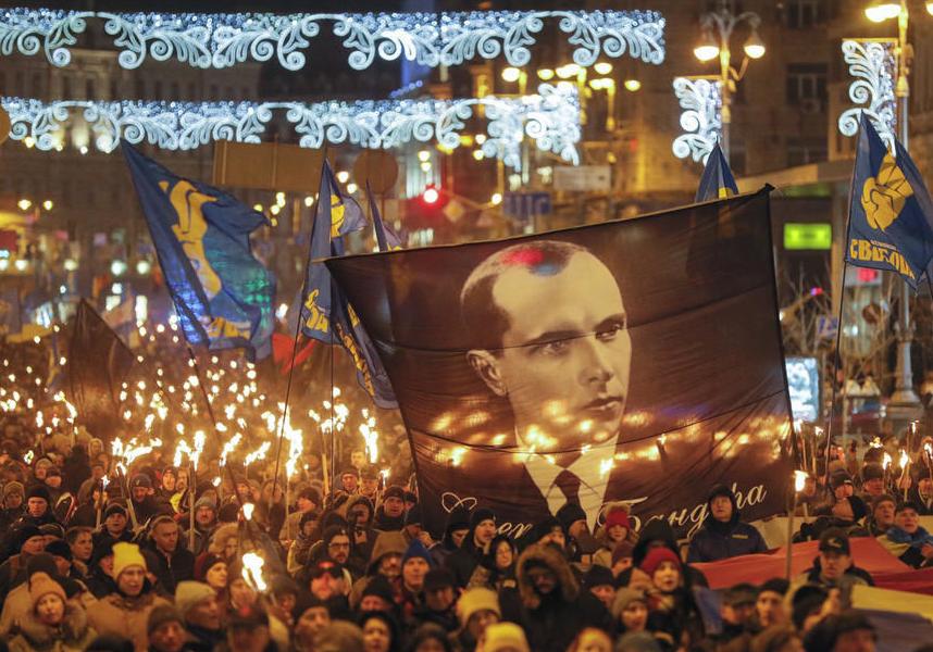Националисты отметили день рождения Бандеры: как прошло факельное шествие в центре Киева