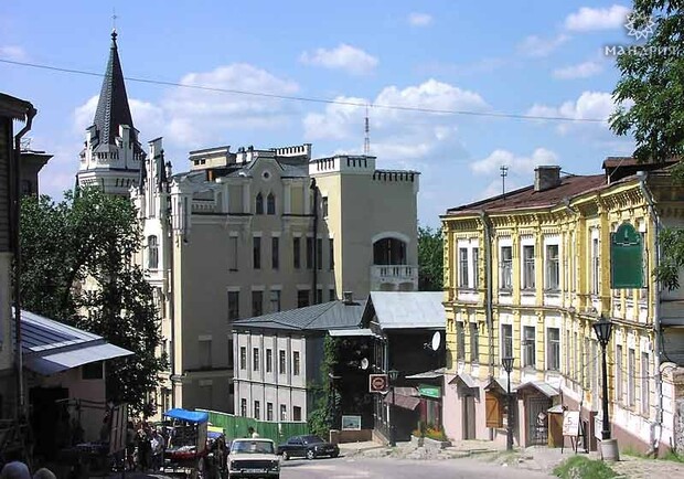 Ремонт Андреевского начнется уже весной.
Фото с сайта mandria.ua