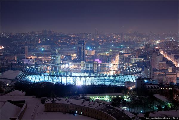 НСК "Олимпийский" глазами столичных блоггеров.
Фото: Олег Тоцкий, tov-tob.livejournal.com