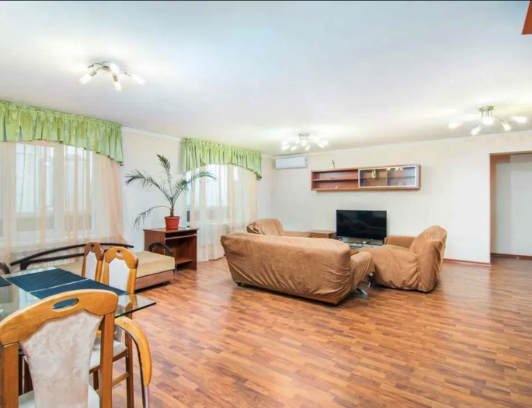 "Квартира за 22 000 гривен на Новый год - || фото: olx.ua"