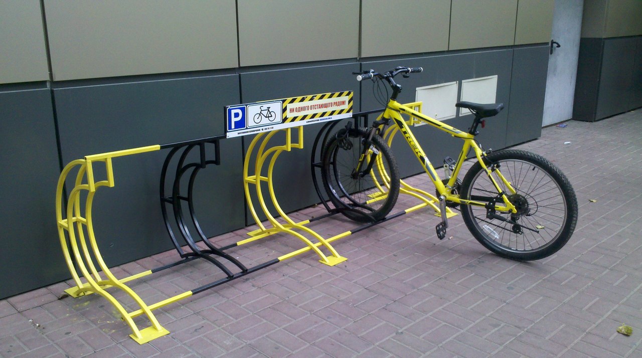Велосипедна парковка фото: bike.od.ua
