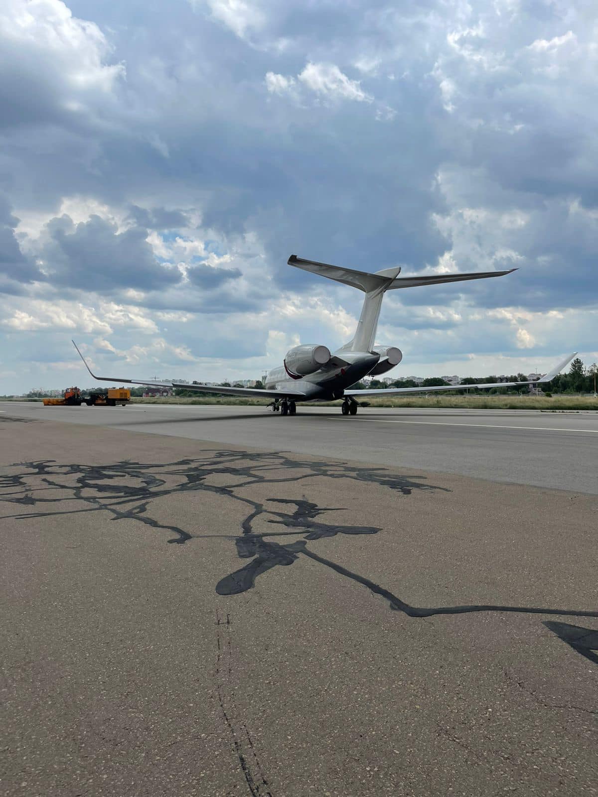 Медведчук "помог" ВСУ собственным вертолетом и самолетом || Фото: https://www.facebook.com/pgo.gov.ua