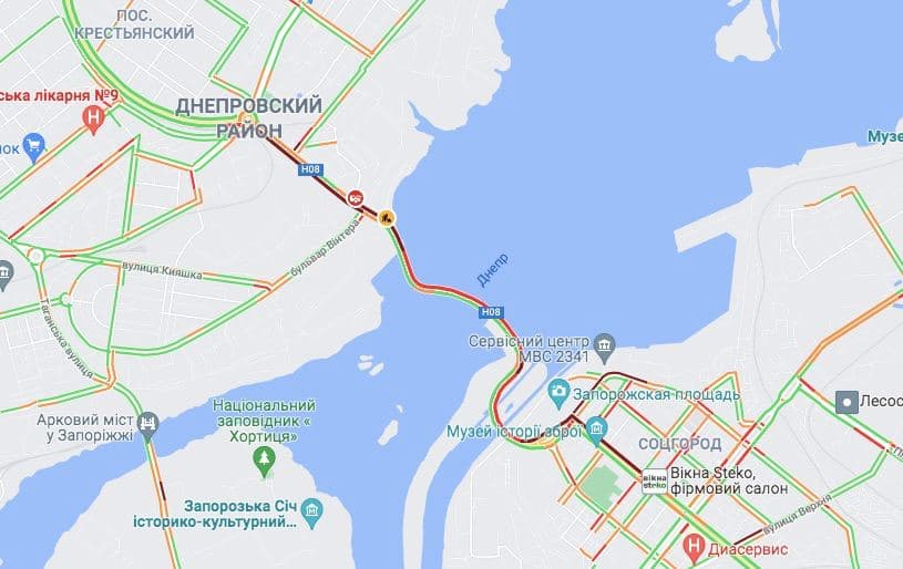 "В Запорожье перед плотиной собирается пробка - || фото: google.com/maps"