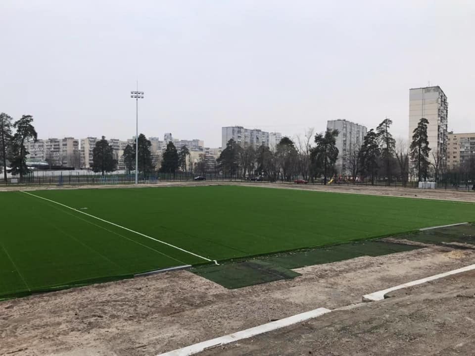 "Стадион в парке. Фото: РГА Дарницкого района"