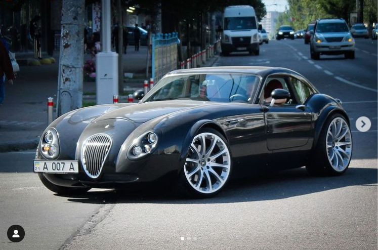 "Редкий суперкар в Киеве. Фото: luxury.cars.ua"