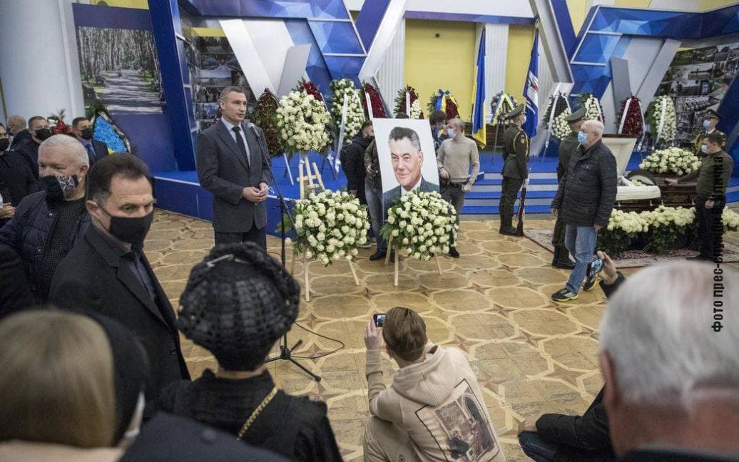 "Прощание с Александром Омельченко || Фото: kyiv.tsn. ua"